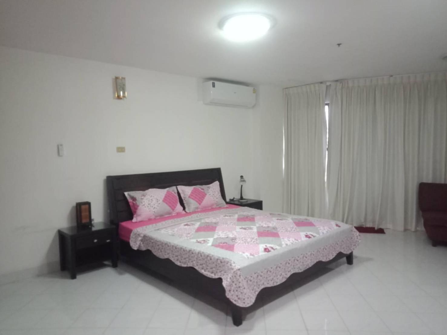 View Talay 2 Suite Apartments Jomtien Beach Esterno foto